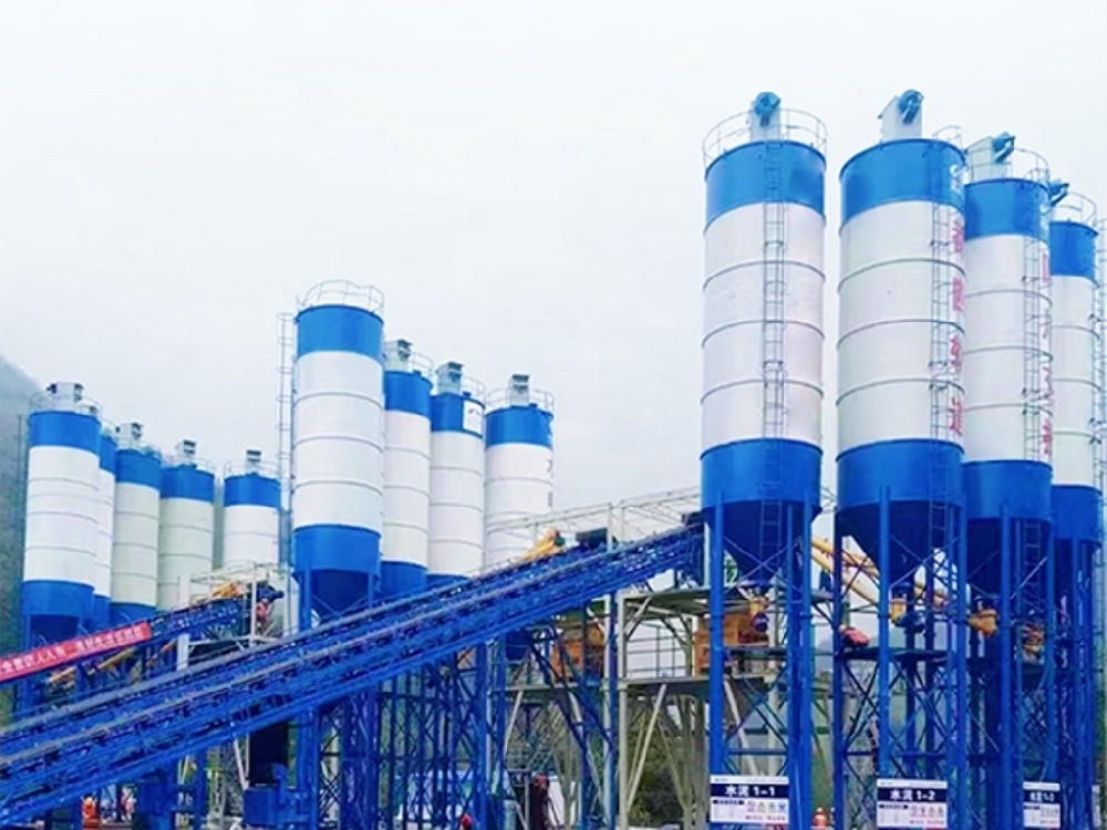 混凝土搅拌站双HZS240