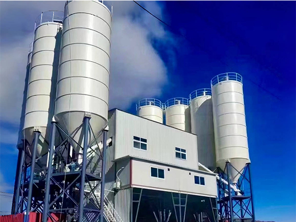 混凝土搅拌站HZS240